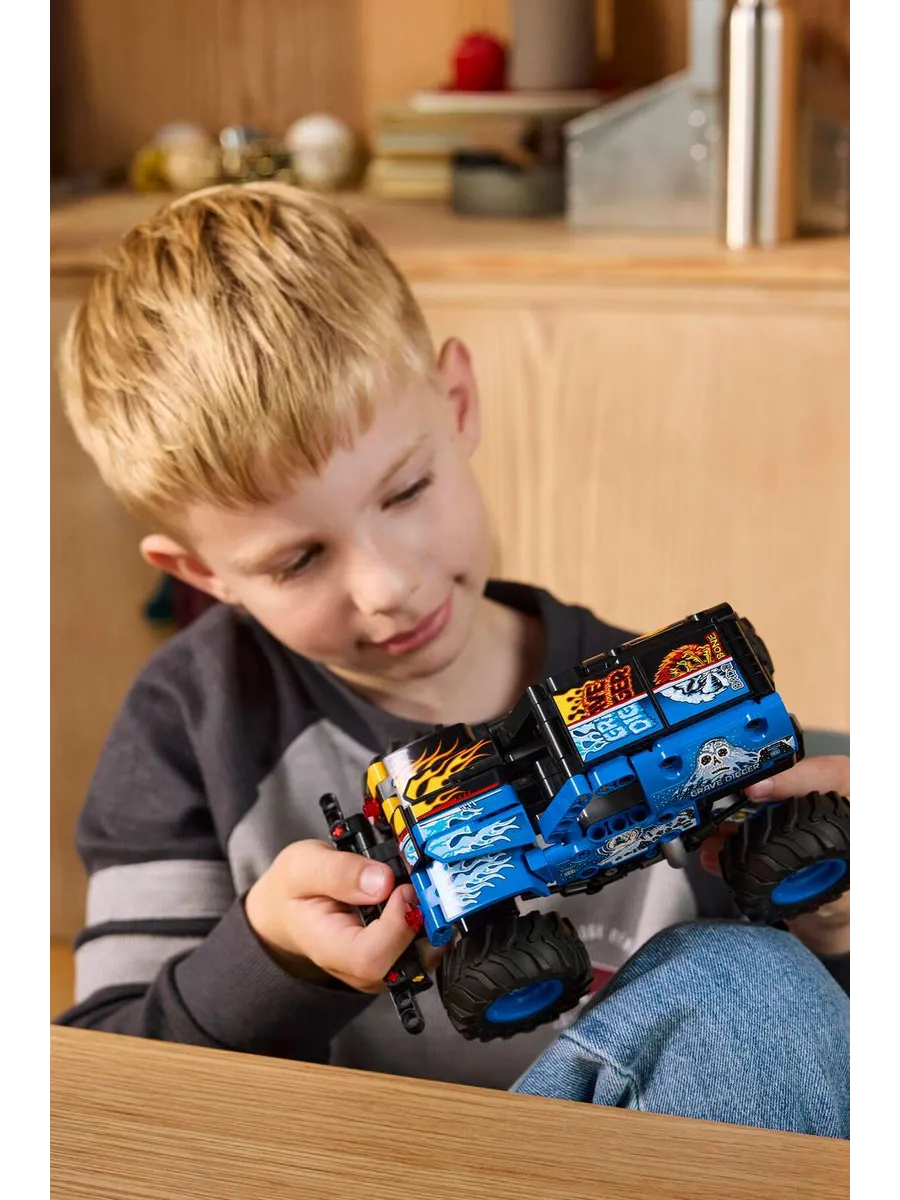 Конструктор Technic 42219 Monster Jam огонь и лед — фото 10