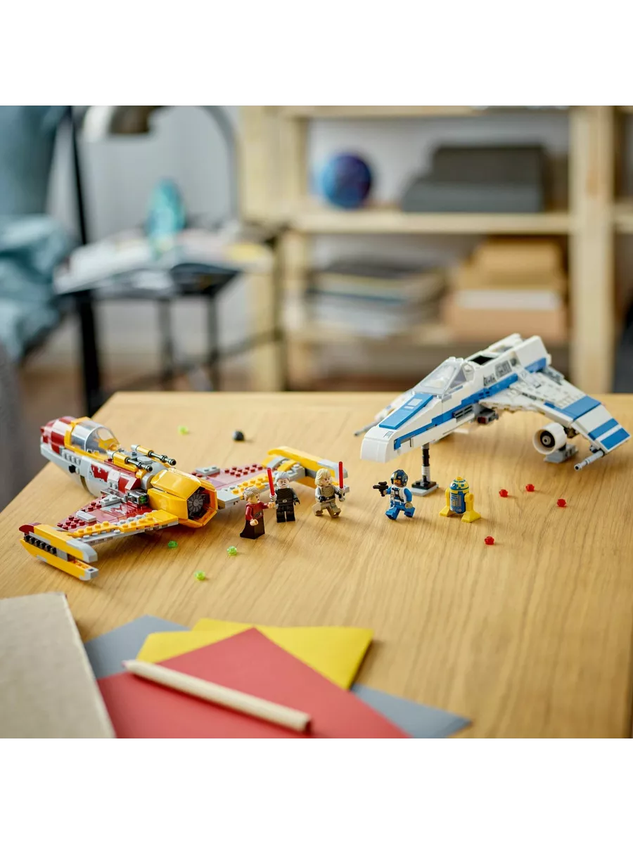 Конструктор Star Wars 75364 Истребитель Е-винг — фото 3