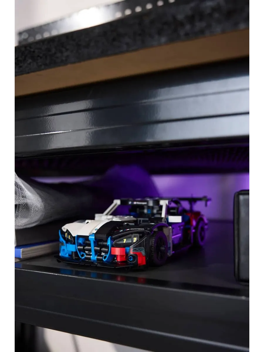 Конструктор Technic 42226 Гоночный BMW M4 GT3 EVO — фото 9