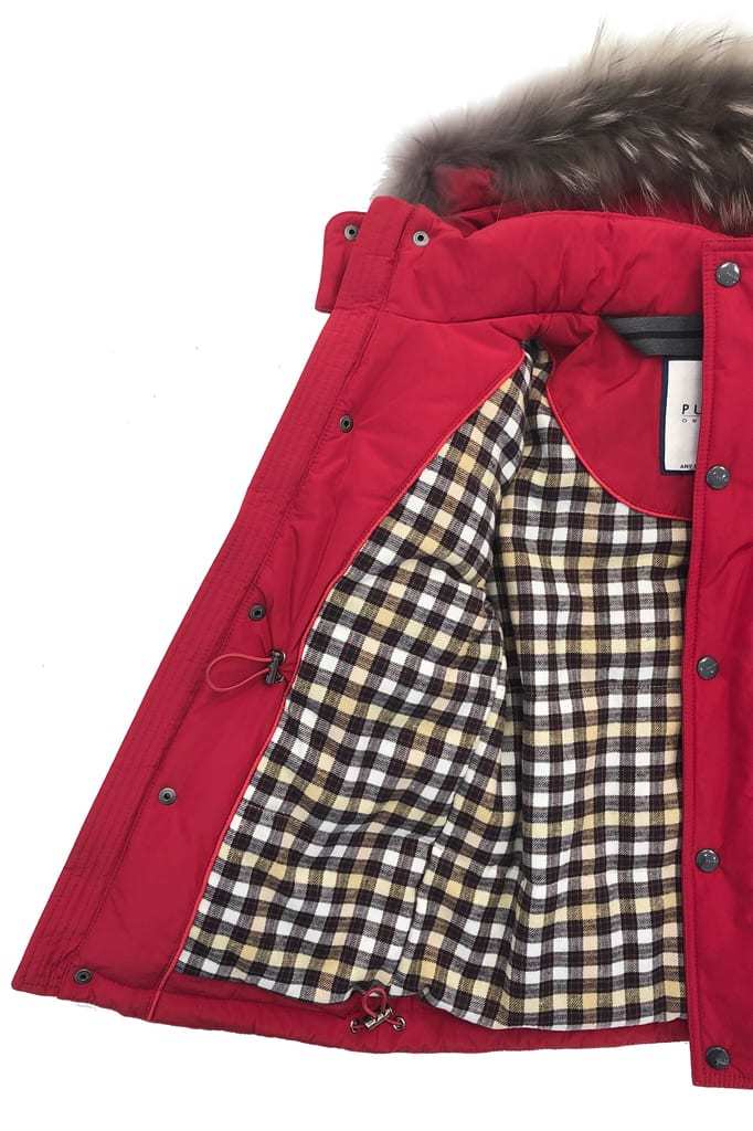 Красная удлиненная куртка с мехом PULKA FW 19-20 — фото 15