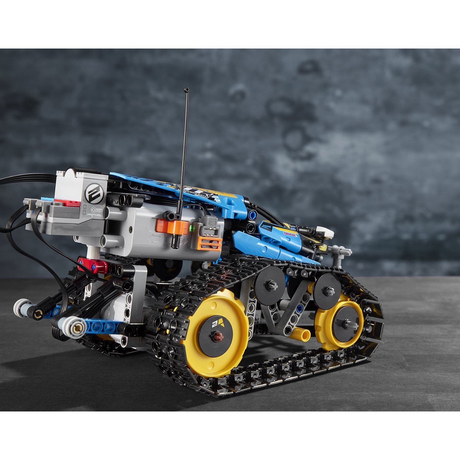 Скоростной вездеход с ДУ Technic LEGO — фото 3