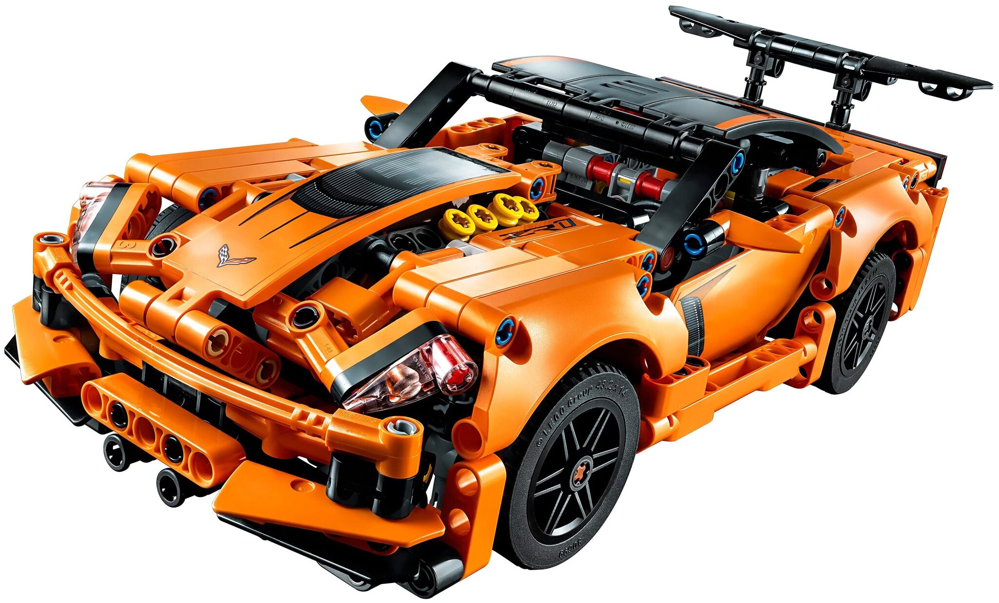 Конструктор LEGO Technic Chevrolet Corvette ZR1 42093 — фото 6