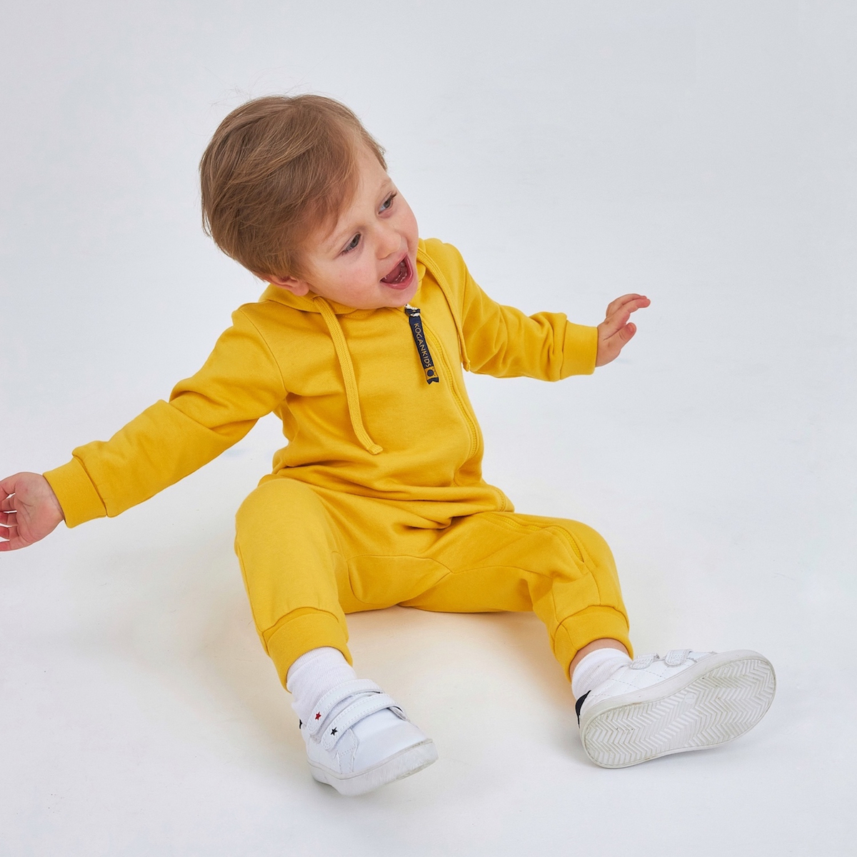 Желтый комбинезон для мальчика из футера KOGANKIDS — фото 7
