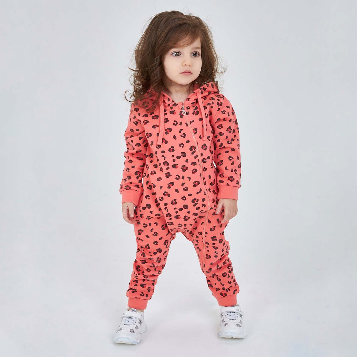 Персиковый комбинезон для девочки из футера KOGANKIDS — фото 4