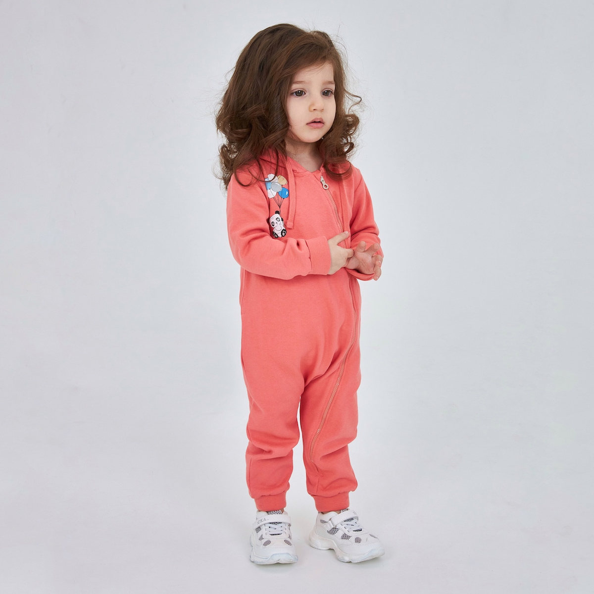 Персиковый комбинезон для девочки из футера KOGANKIDS — фото 5