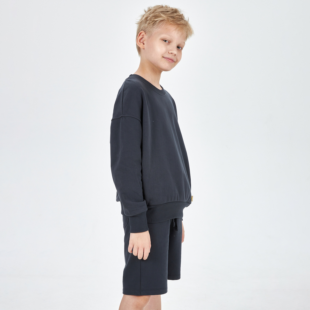 Комплект для мальчика из джемпера и шорт KOGANKIDS — фото 15