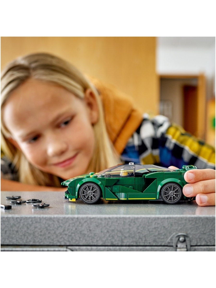 Конструктор LEGO Speed Champions 76907 Lotus Evija — фото 25