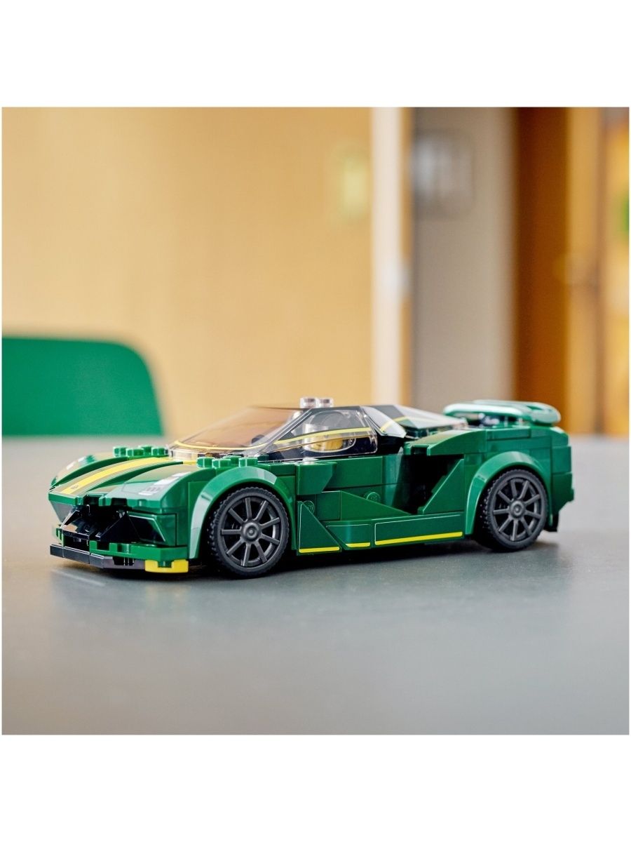 Конструктор LEGO Speed Champions 76907 Lotus Evija — фото 21