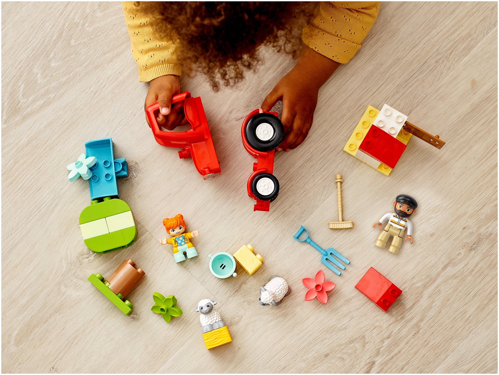 Конструктор LEGO DUPLO Town 10950 Фермерский трактор и животные — фото 14