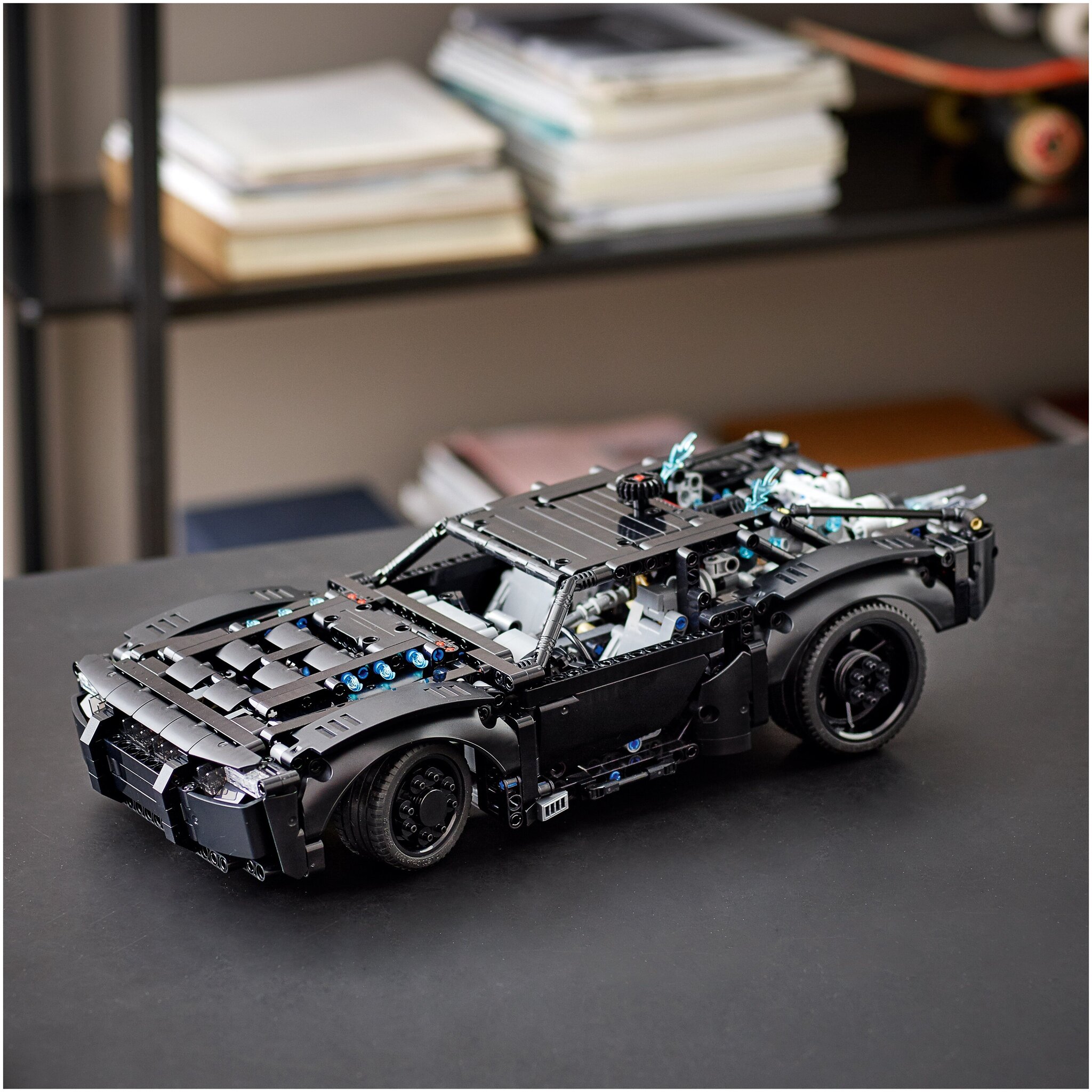 Конструктор LEGO Technic 42127 Бэтмен: Бэтмобиль — фото 3