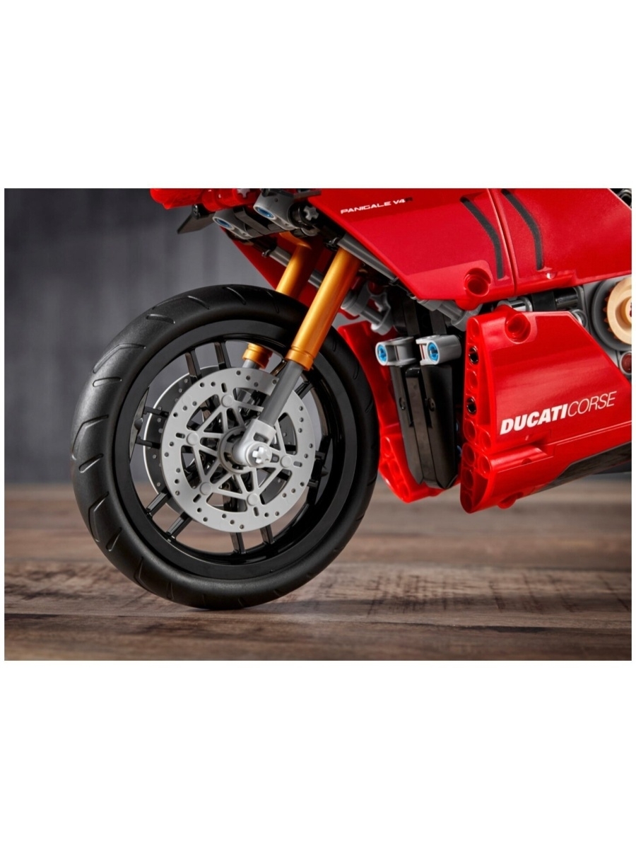 Конструктор LEGO Technic 42107 Ducati Panigale V4 R — фото 30