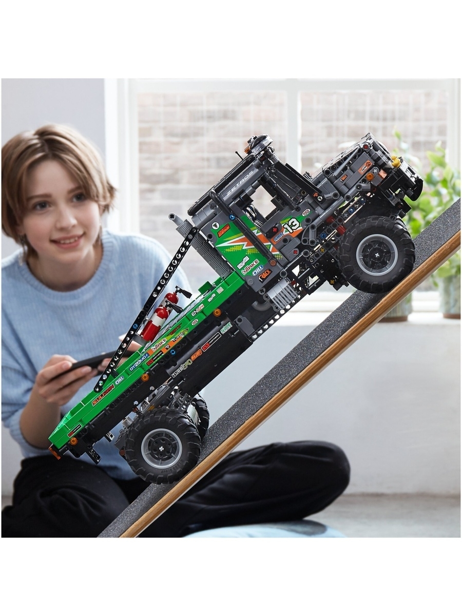 Конструктор LEGO Technic 42129 Полноприводный грузовик-внедорожник Mercedes-Benz Zetros — фото 27