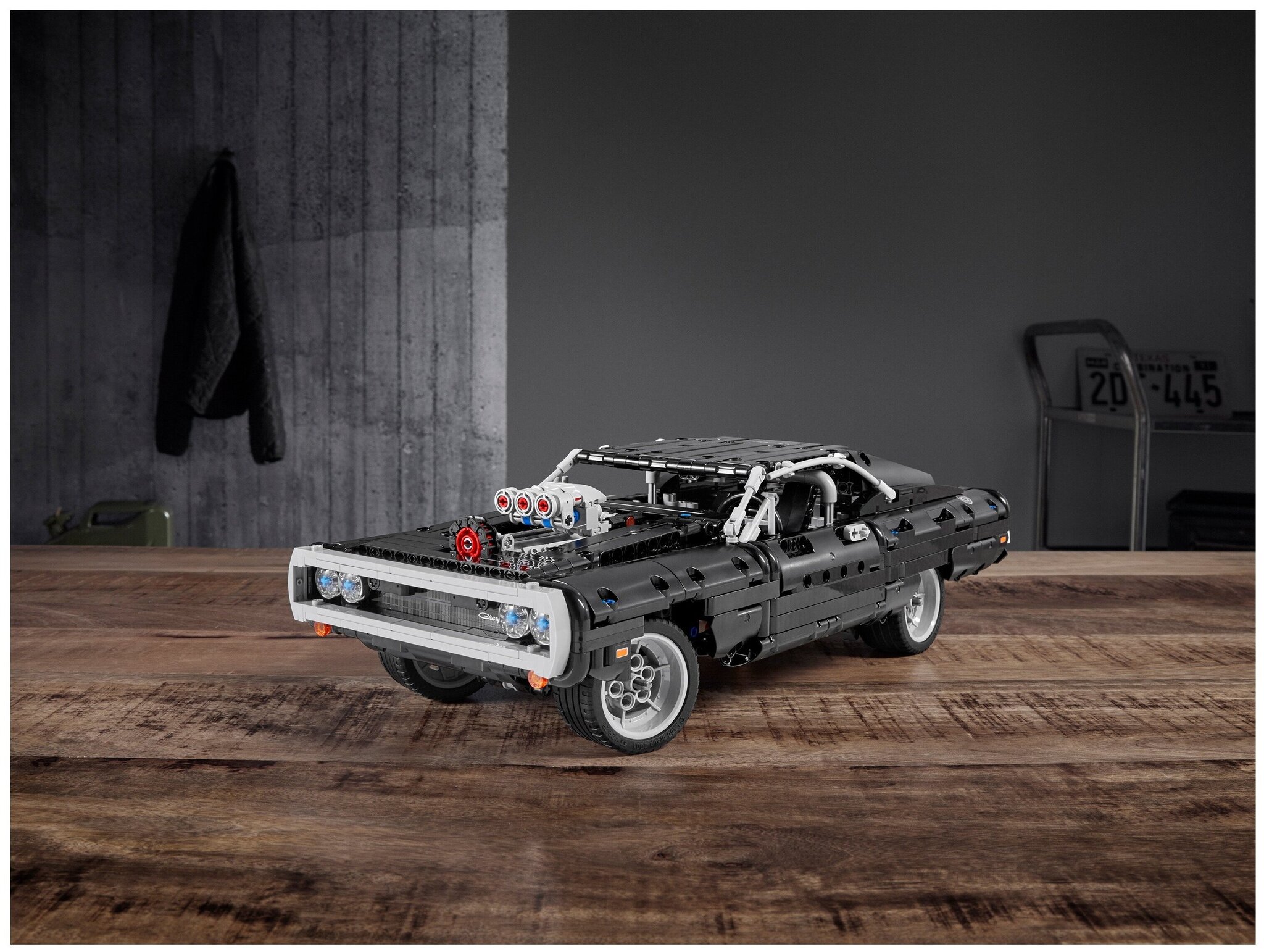 Конструктор LEGO Technic 42111 Dodge Charger Доминика Торетто — фото 19