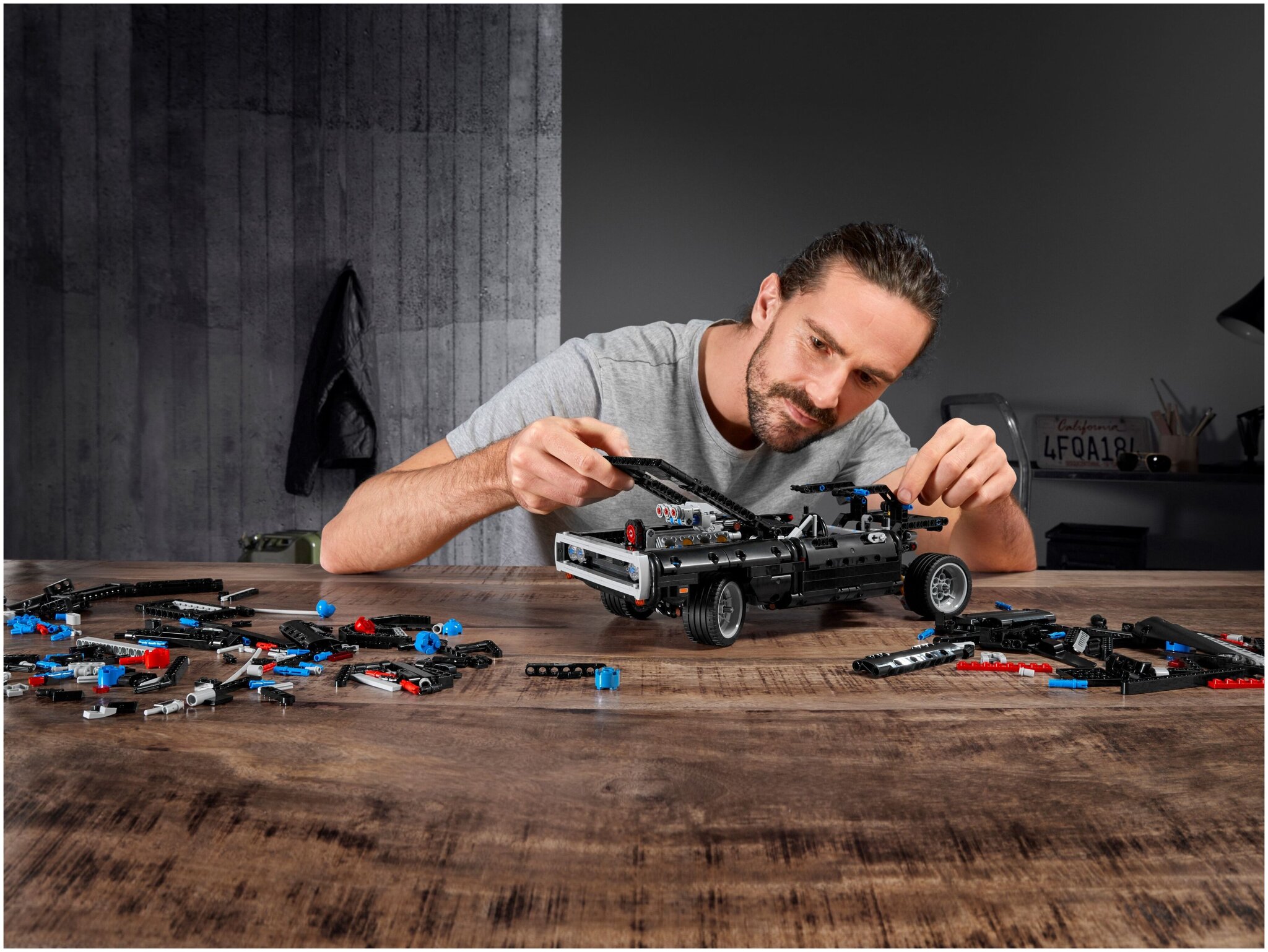 Конструктор LEGO Technic 42111 Dodge Charger Доминика Торетто — фото 18