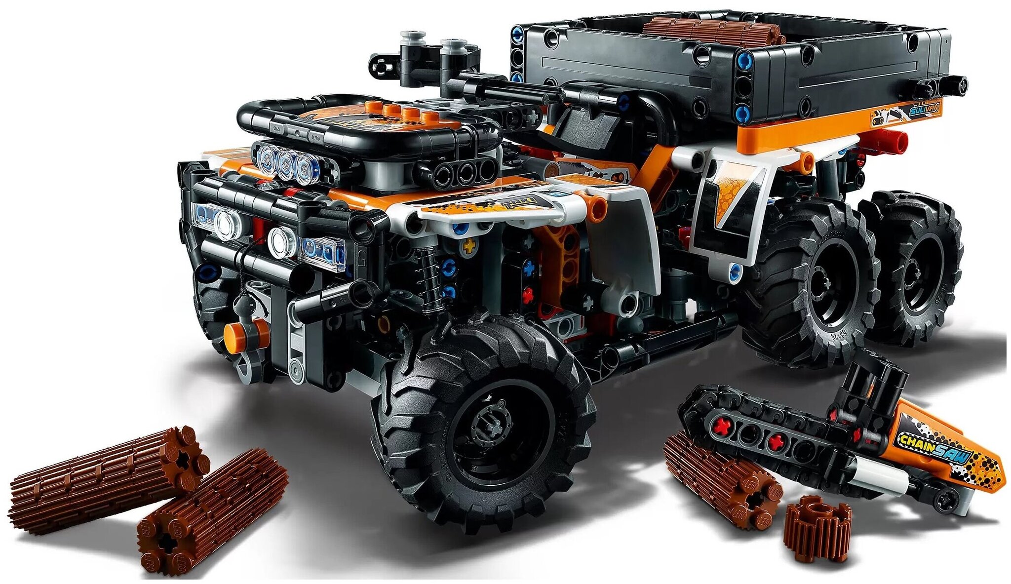 Конструктор LEGO Technic 42139 Внедорожный грузовик — фото 3