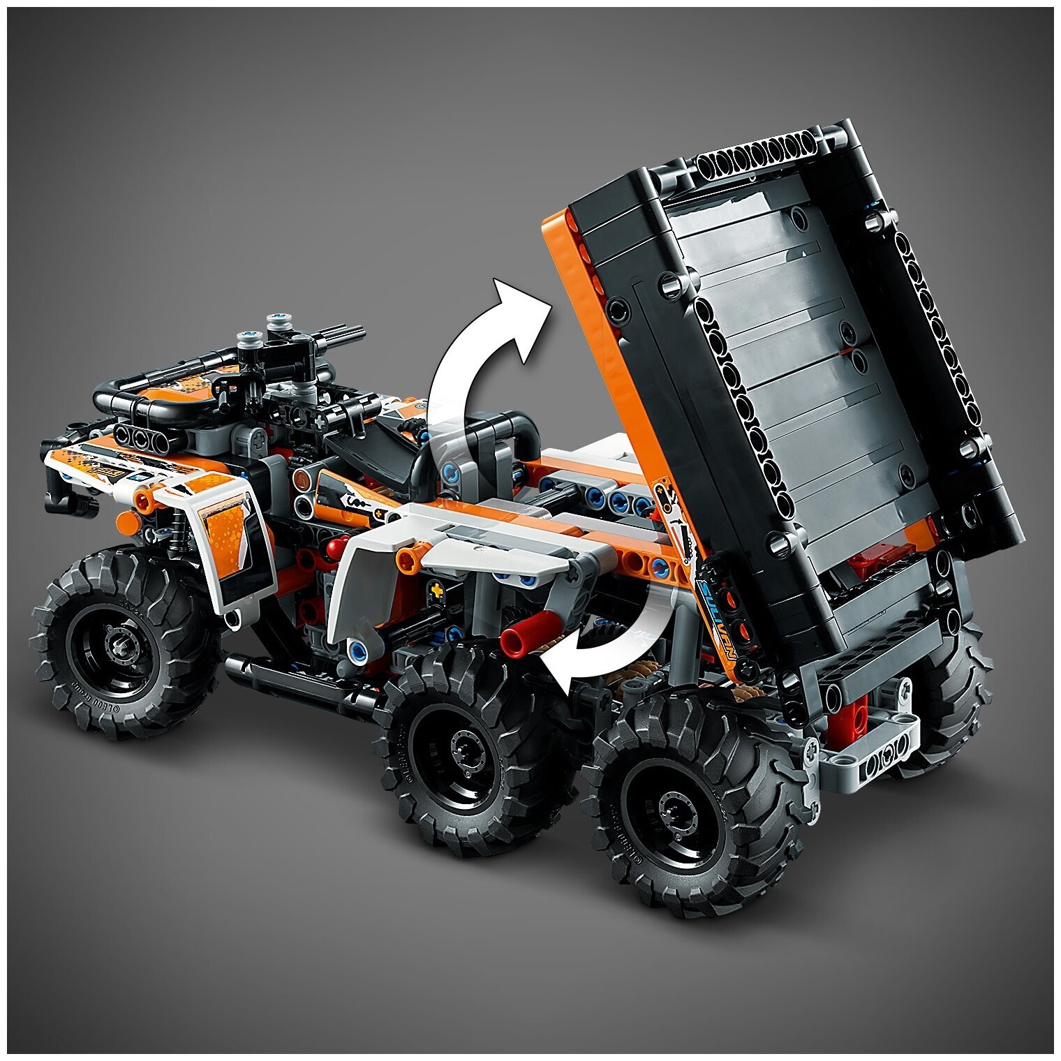 Конструктор LEGO Technic 42139 Внедорожный грузовик — фото 6