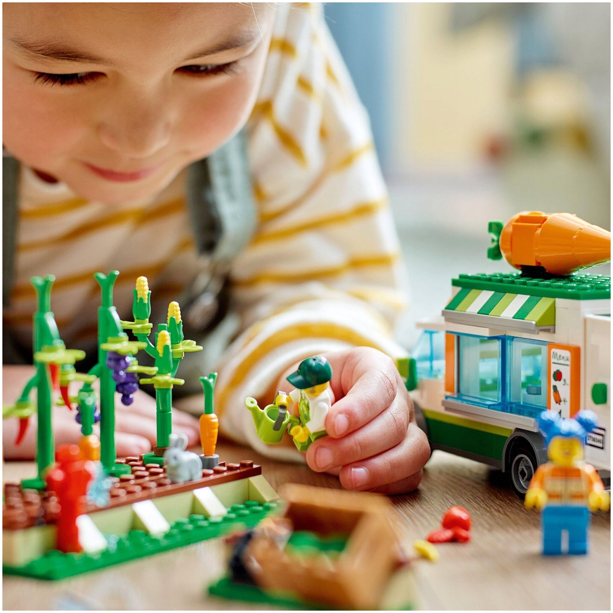 Конструктор LEGO City 60345: Фургон для фермерского рынка — фото 9