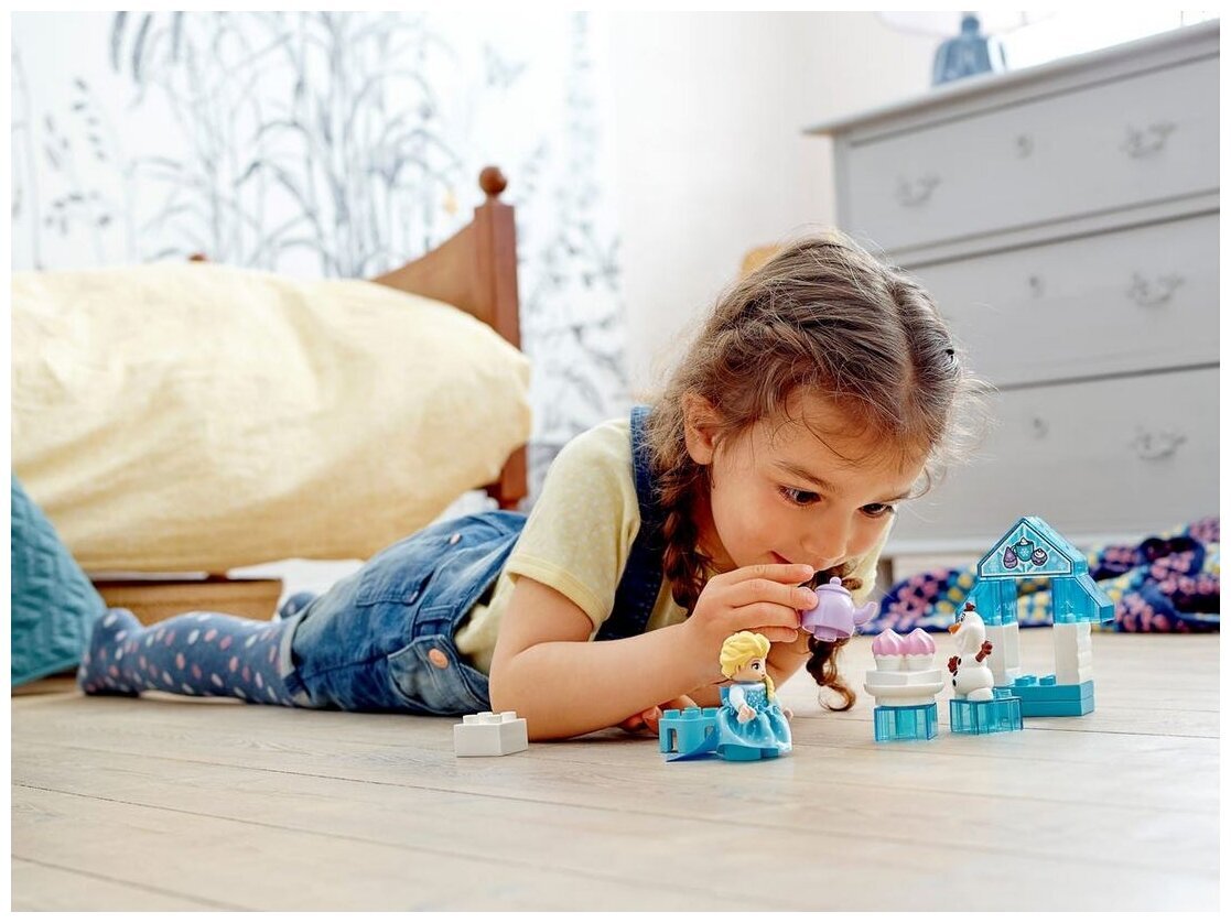 Конструктор LEGO DUPLO Disney Princess 10920 Чаепитие у Эльзы и Олафа — фото 5