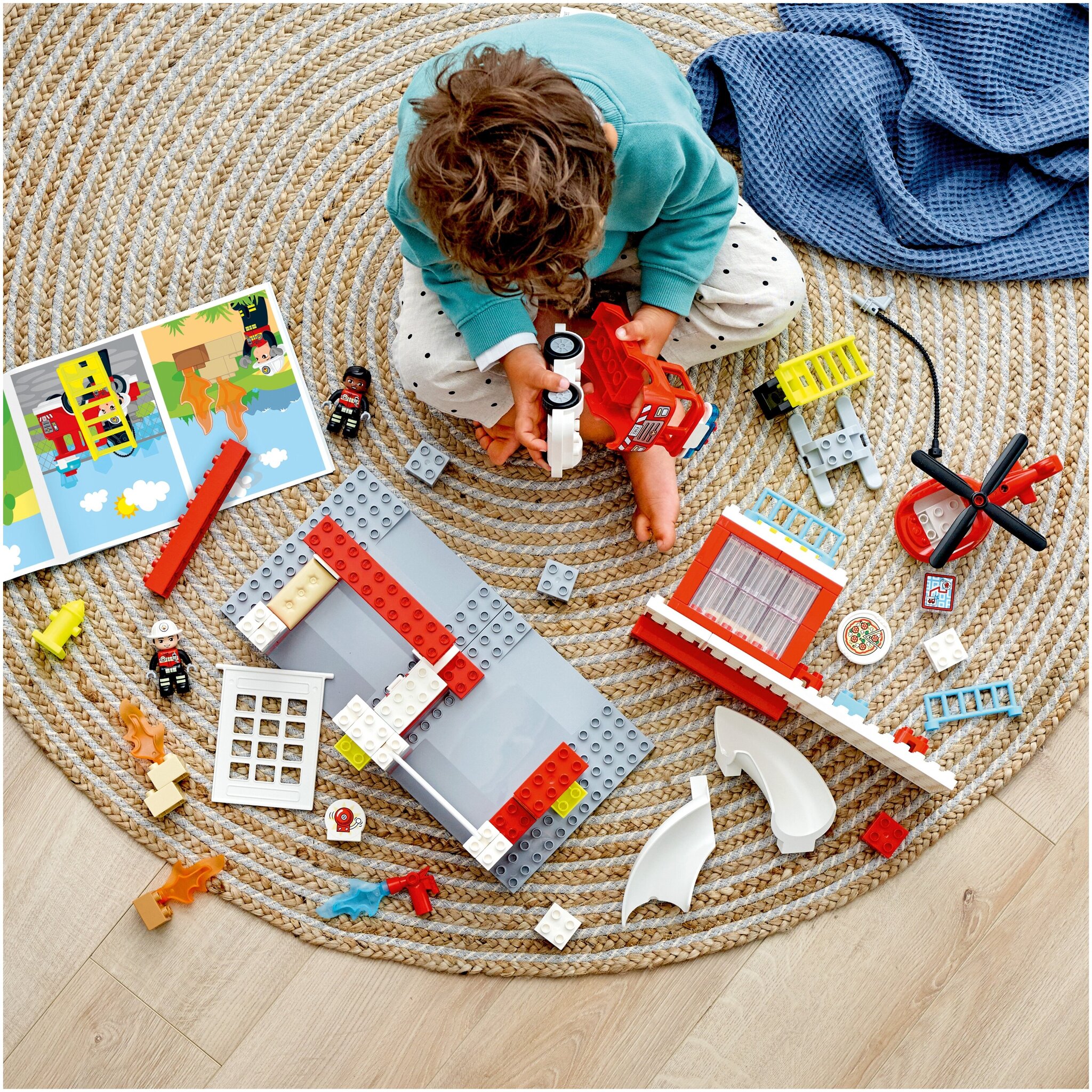 Конструктор LEGO DUPLO 10970 Пожарная часть и вертолёт — фото 18