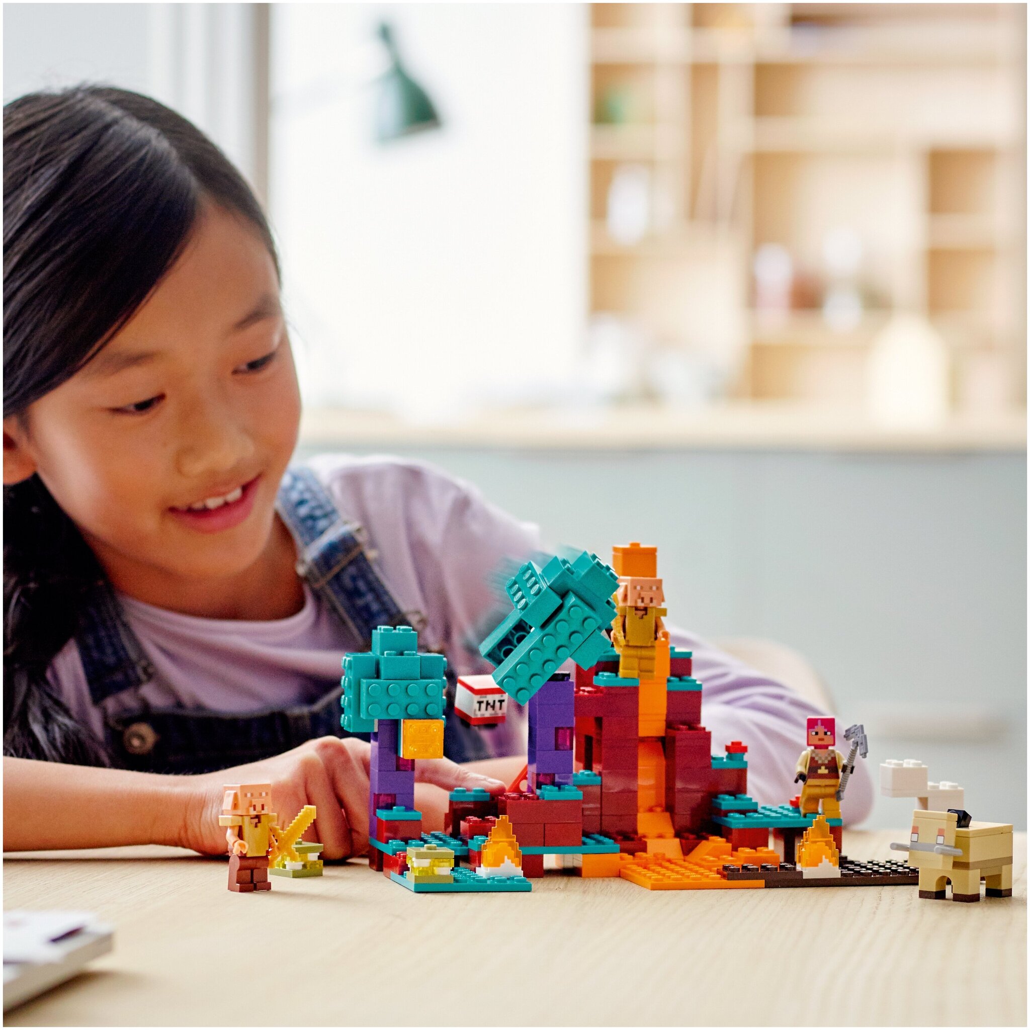 Конструктор LEGO Minecraft 21168 Искажённый лес — фото 17