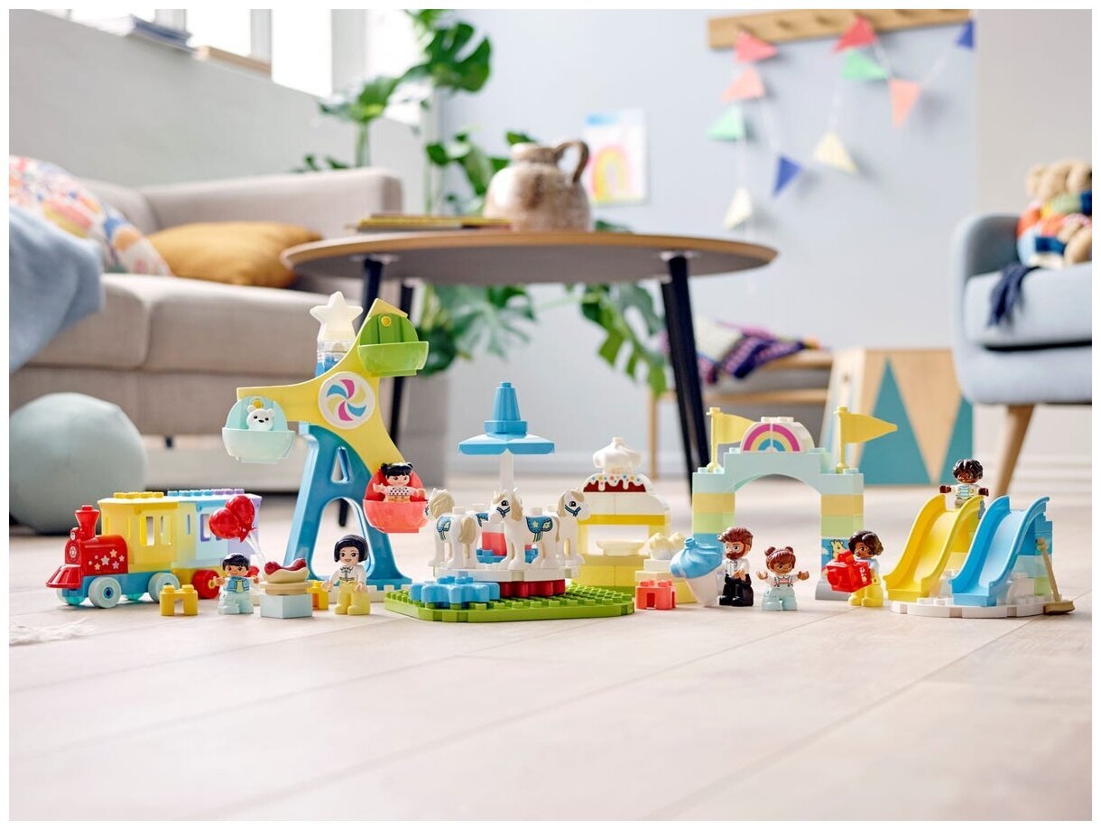 Конструктор LEGO DUPLO Town 10956 Парк развлечений — фото 15
