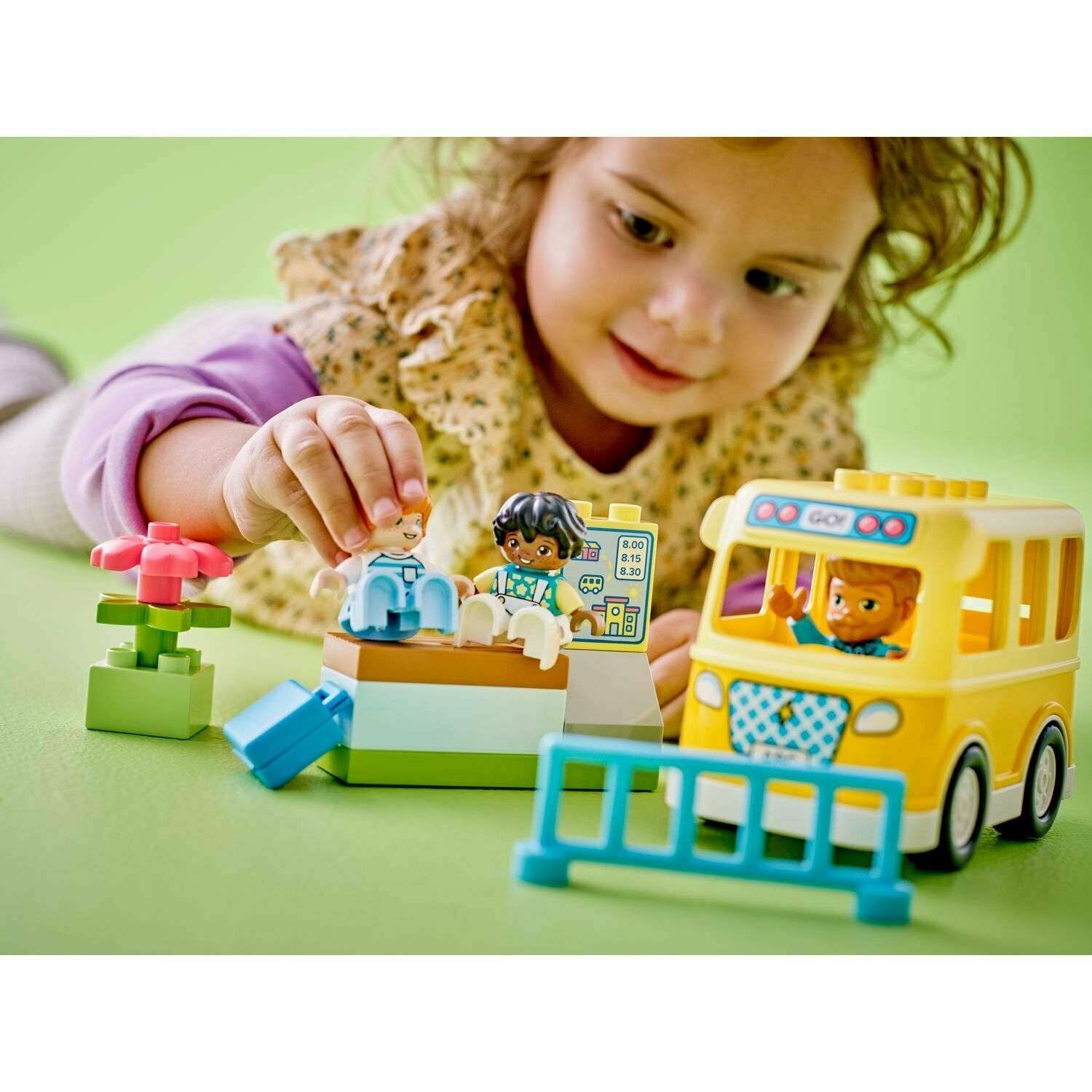 Конструктор LEGO DUPLO 10988 Поездка на автобусе — фото 6
