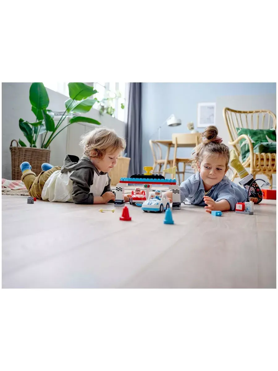Конструктор Duplo Town 10947 Гоночные машины — фото 3